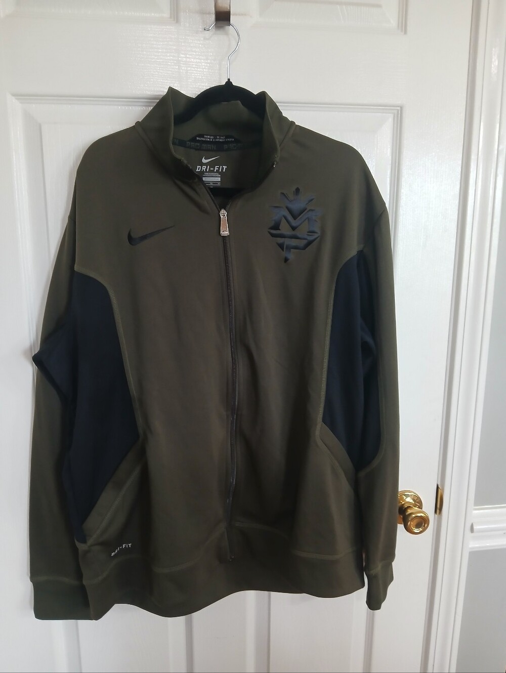 Manny Pacquiro Nike Rare Olive Green and Black Dri-FIT Lightweight Track Jacket